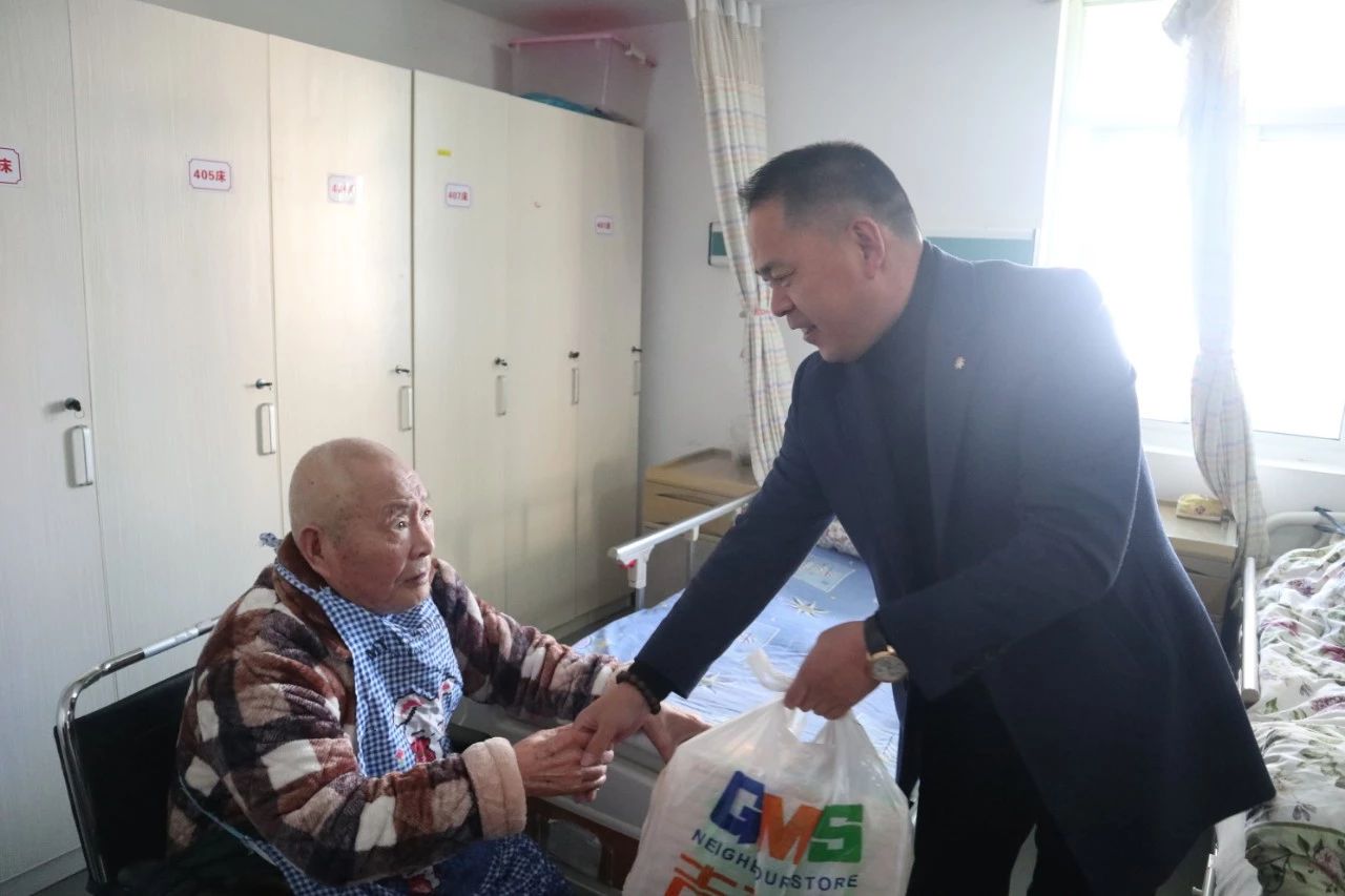 敬老爱老·传承美德 | 宝开跨年公益行——走进敬老院