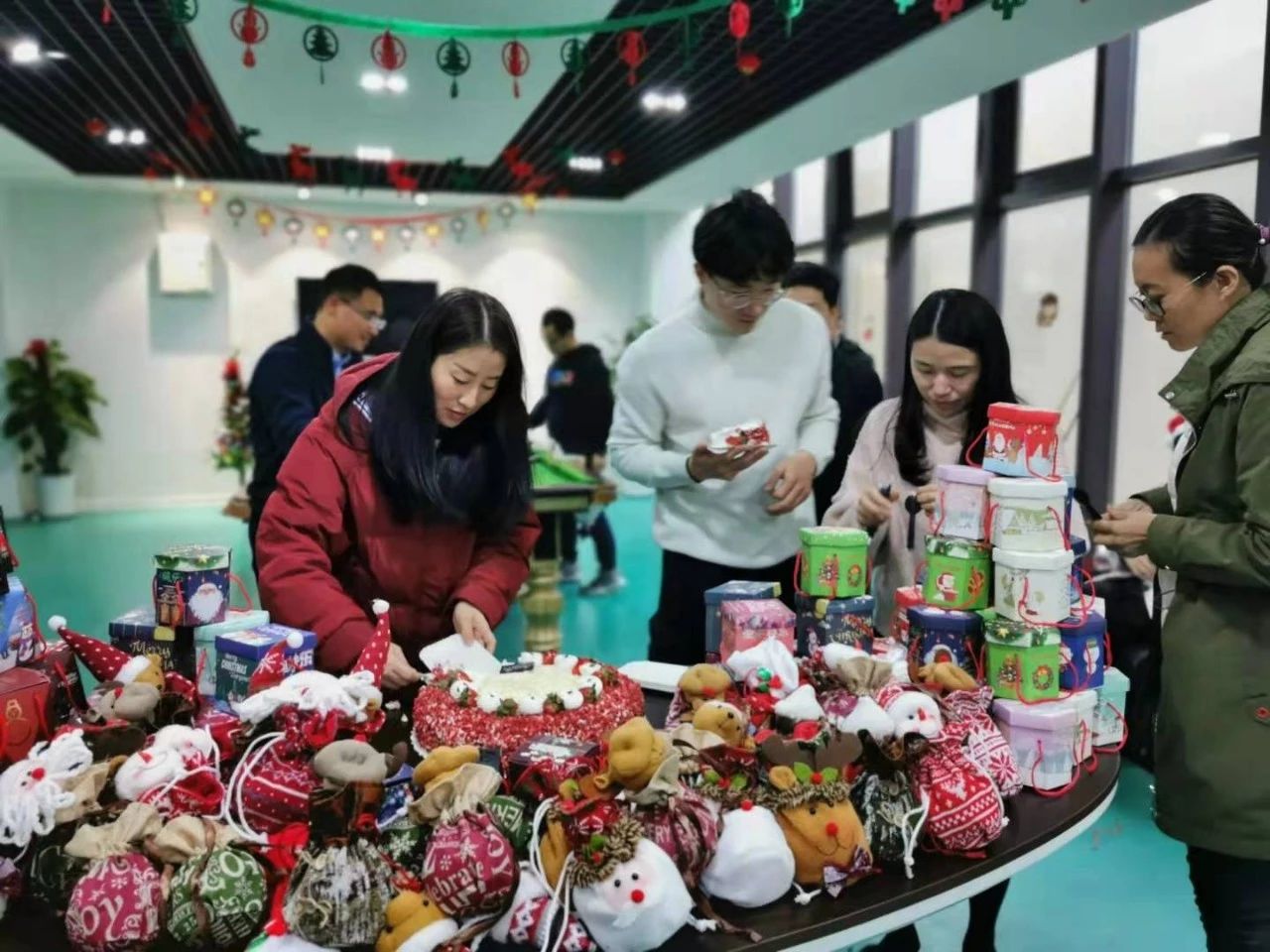 圣诞主题生日趴 | 浓情暖意平安夜,诞愿有你共前行