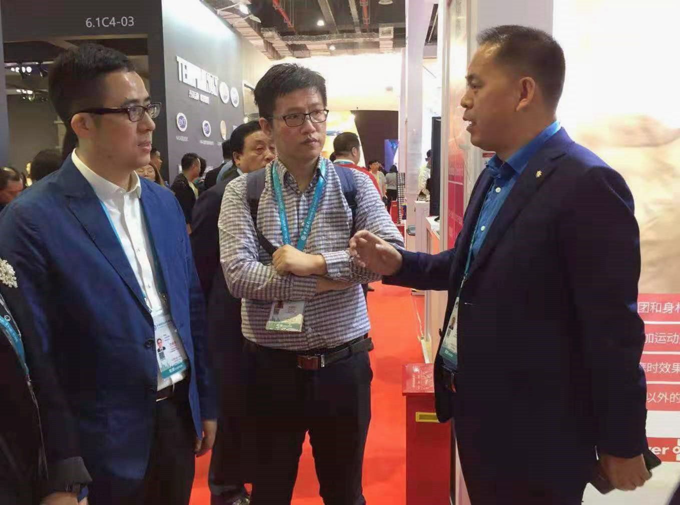 "合作、创新、共享"话进博一一宝开董事长邢志文参观进博并接受SMG记者采访