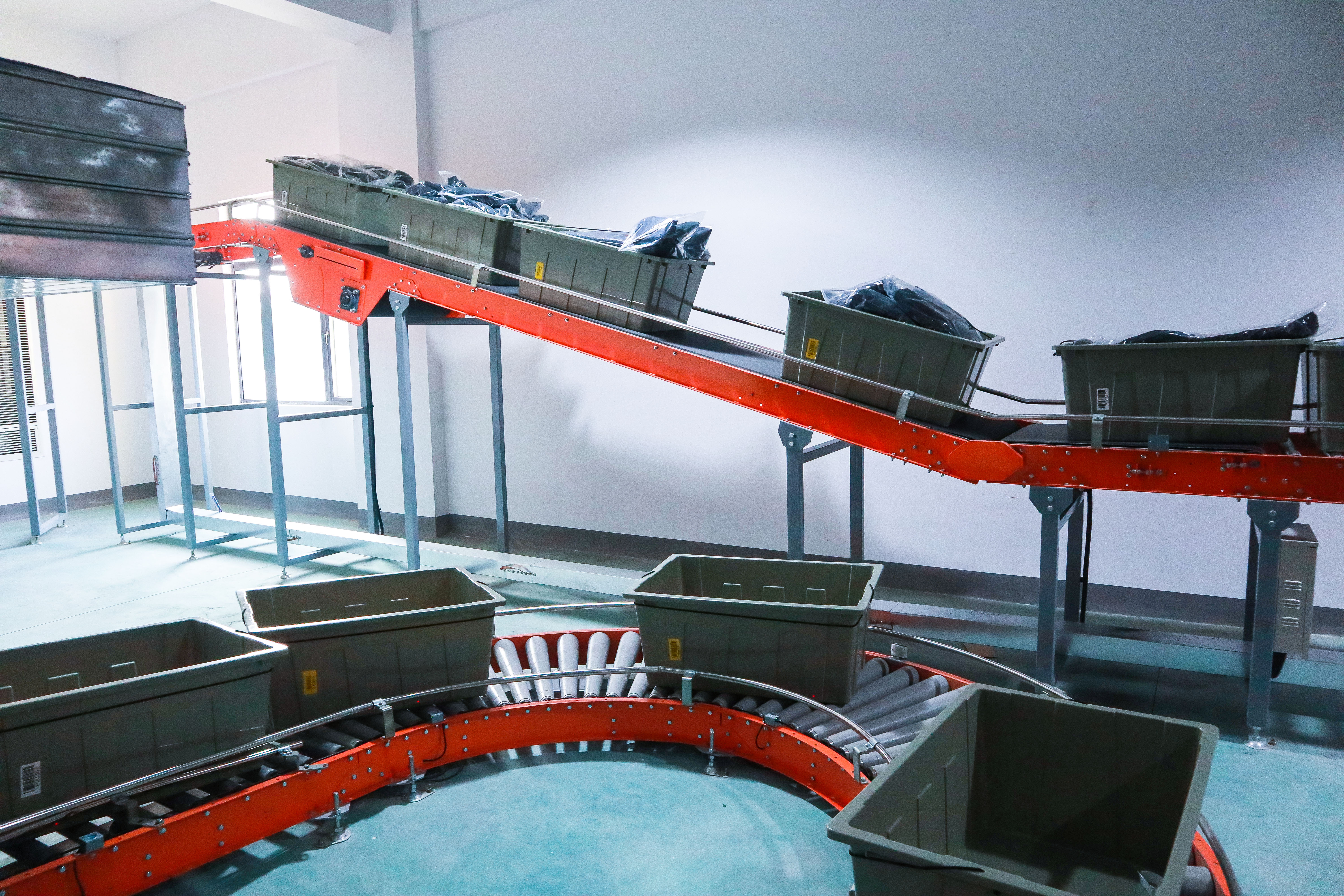 案例新闻 | 官宣!雅鹿物流中心自动化拣选输送项目完工验收!