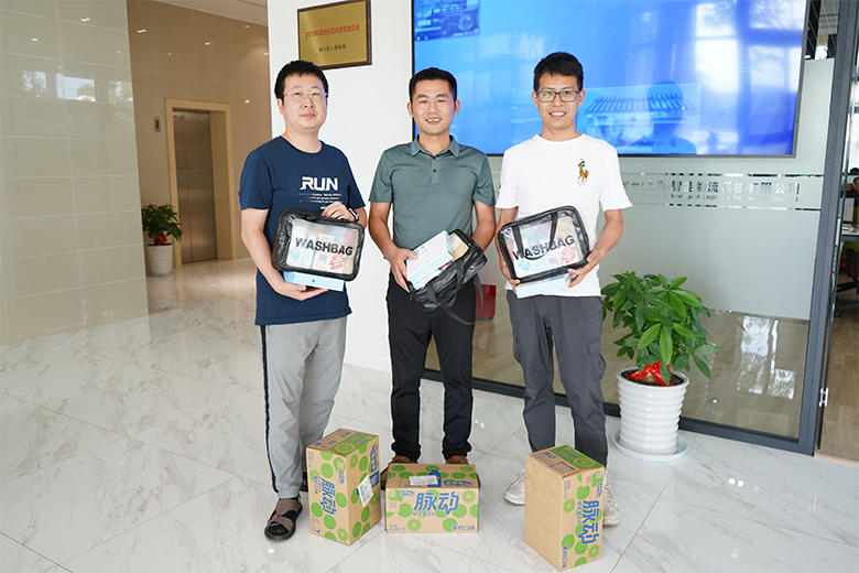 夏送清凉,情系一线|致高温下坚守岗位的一线员工