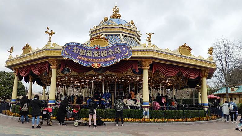 Happy Women’s Day | 欢度三八节，我们相约上海迪士尼乐园