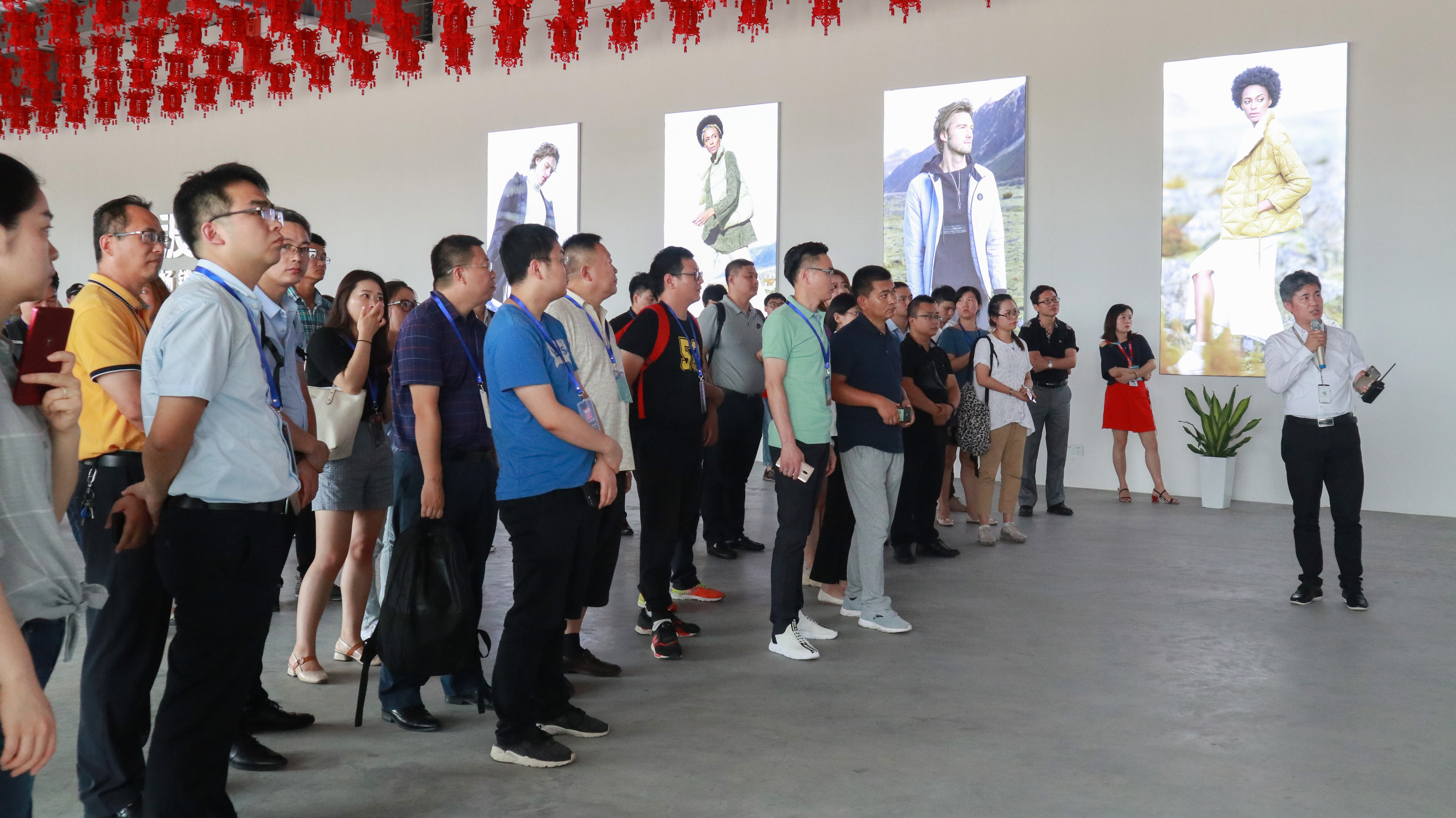 戴建国：我只是修路人 | FLA小秘书的GALTS 2018波司登集团中央智能配送中心参观之旅